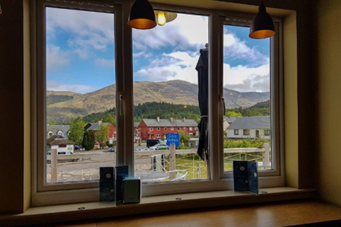 Schottische Highlands - Blick aus dem Fenster auf Glen Coe